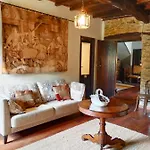 Corredoira بيت للعطل