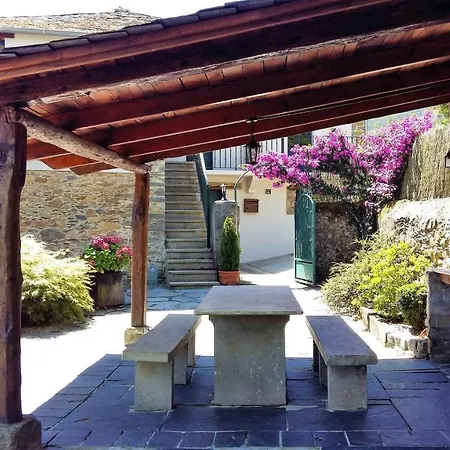 Corredoira Holiday home *