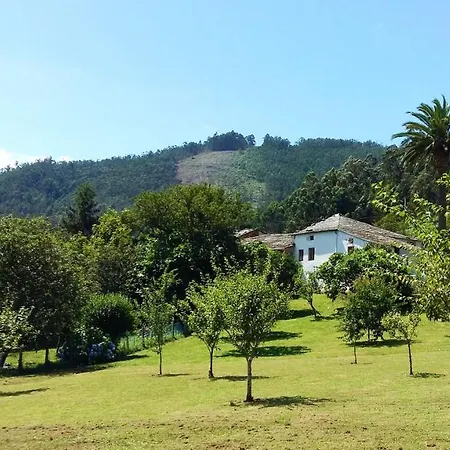 Corredoira Nyaraló San Pedro de Viveiro